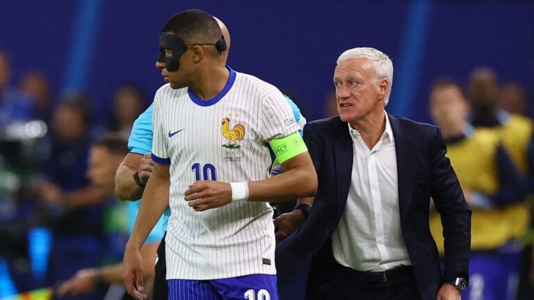 A Deschamps le volvieron a preguntar por la ausencia de Mbappé, dio una evasiva respuesta y escaló la tensión en la selección de Francia