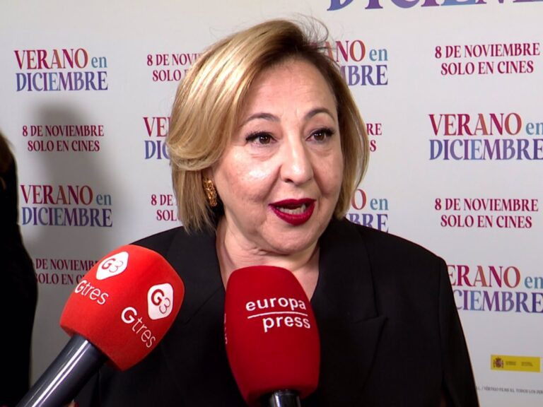 Carmen Machi, con el «corazón encogido», se emociona al hablar de los afectados por la DANA