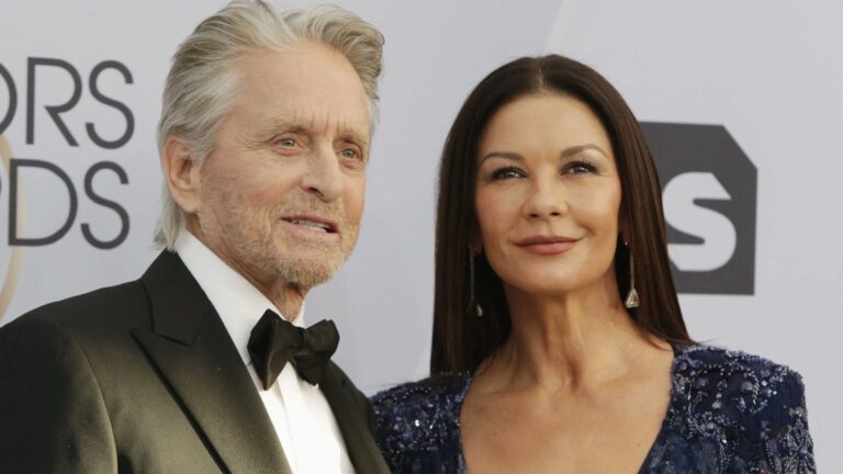 Catherine Zeta-Jones y Michael Douglas celebraron sus 24 años de matrimonio: “Nuestro amor es como un hoyo en uno” Catherine Zeta-Jones y Michael Douglas celebraron sus 24 años de matrimonio: “Nuestro amor es como un hoyo en uno”