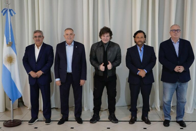 El Gobierno trabaja para desbaratar la sesión especial que intentará limitar el poder de Milei y busca aliados en el PJ El Gobierno trabaja para desbaratar la sesión especial que intentará limitar el poder de Milei y busca aliados en el PJ