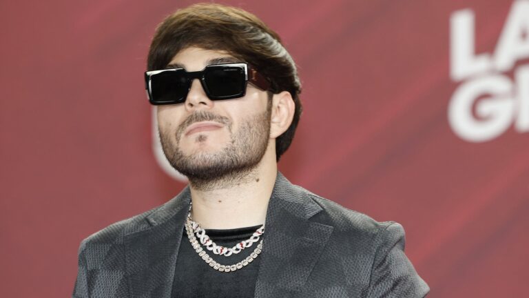 El lokerón desciende de lugar en el top 10 de canciones populares en Apple México hoy El lokerón desciende de lugar en el top 10 de canciones populares en Apple México hoy