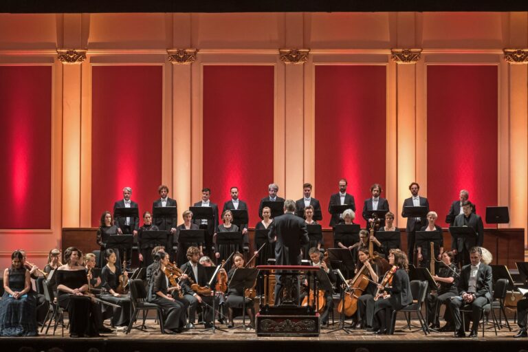 El Mesías, de Händel, un glorioso cierre de temporada a cargo de la Gaechinger Cantorey El Mesías, de Händel, un glorioso cierre de temporada a cargo de la Gaechinger Cantorey