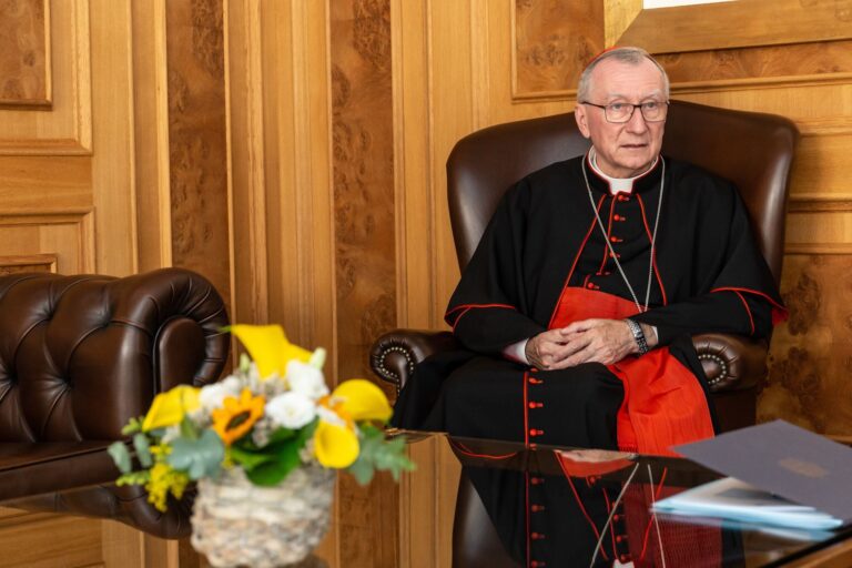 El número dos del Papa habló sobre Trump y su promesa de terminar la guerra en Ucrania