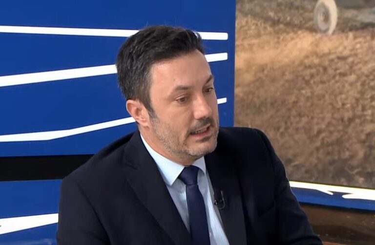 En medio de una grave crisis renunció el presidente de la obra social de los militares