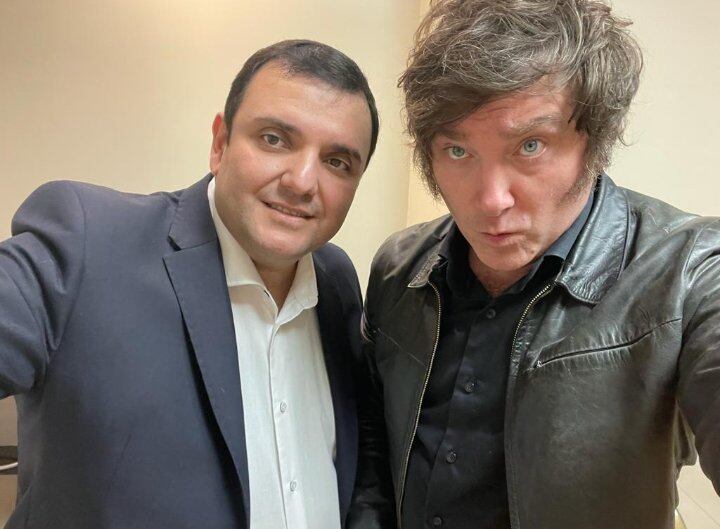 Ficha limpia: la insólita explicación de un diputado libertario de por qué llegó justo a dar quorum Ficha limpia: la insólita explicación de un diputado libertario de por qué llegó justo a dar quorum