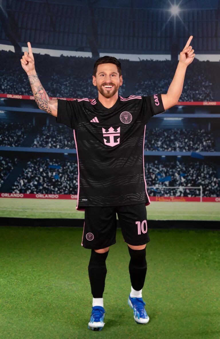 Inauguraron una impactante estatua de Lionel Messi en uno de los museos más famosos del mundo