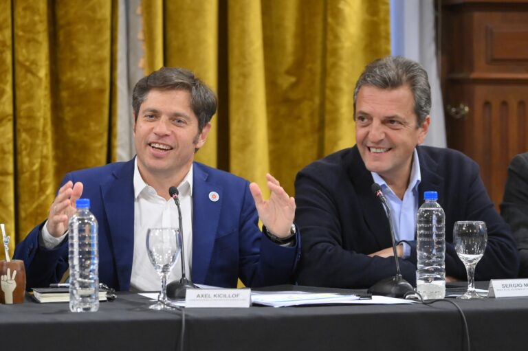 Kicillof apura una reforma política: los cuatro escenarios electorales que se le abren en medio de la interna peronista Kicillof apura una reforma política: los cuatro escenarios electorales que se le abren en medio de la interna peronista
