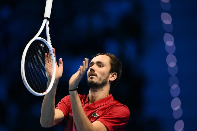 La agenda de la TV del martes: continúa el torneo de Maestros del tenis, y acción en la NBA y la Liga Nacional