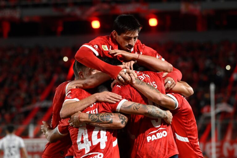 La agenda de TV y streaming del sábado: Los Pumas vs. Italia, fecha del fútbol argentino y partidazos en Europa
