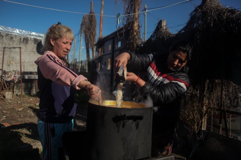 La Justicia le ordenó al Gobierno continuar con la entrega de alimentos a comedores
