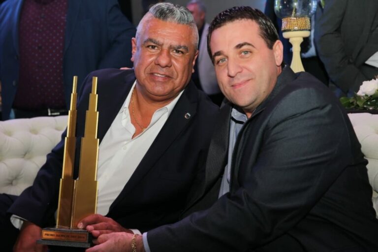 Rodolfo D’Onofrio criticó el arbitraje de River-Barracas Central y un fuerte aliado de “Chiqui” Tapia lo cruzó: “¿Te dieron ganas de postear?”