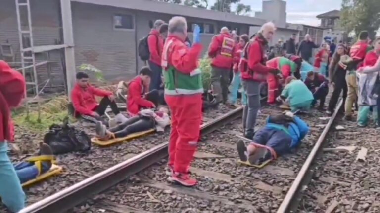 Seis meses después del choque de trenes en Palermo, el Gobierno no inició ninguna obra Seis meses después del choque de trenes en Palermo, el Gobierno no inició ninguna obra