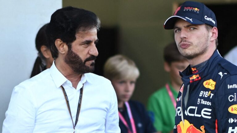 Una figura de la F1 acusó que el ex director de carreras intentó perjudicar a Verstappen en medio de la lucha por el título