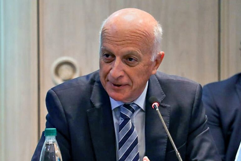 “Anciano, lento y aturdido” | Por primera vez en 29 años, la oposición vislumbra el final de Gildo Insfrán “Anciano, lento y aturdido” | Por primera vez en 29 años, la oposición vislumbra el final de Gildo Insfrán