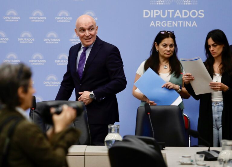 El Gobierno define el llamado a sesiones extraordinarias, pero no incluiría los proyectos que quedaron pendientes El Gobierno define el llamado a sesiones extraordinarias, pero no incluiría los proyectos que quedaron pendientes