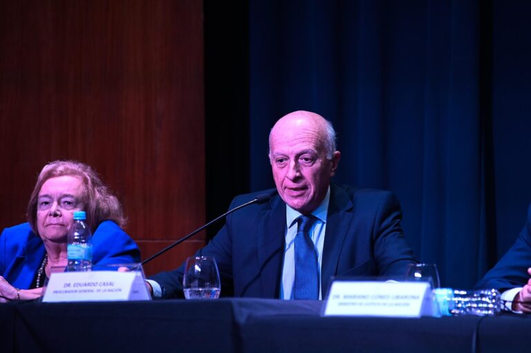 El procurador dictaminó que es inconstitucional la reelección indefinida de Gildo Insfrán en Formosa El procurador dictaminó que es inconstitucional la reelección indefinida de Gildo Insfrán en Formosa