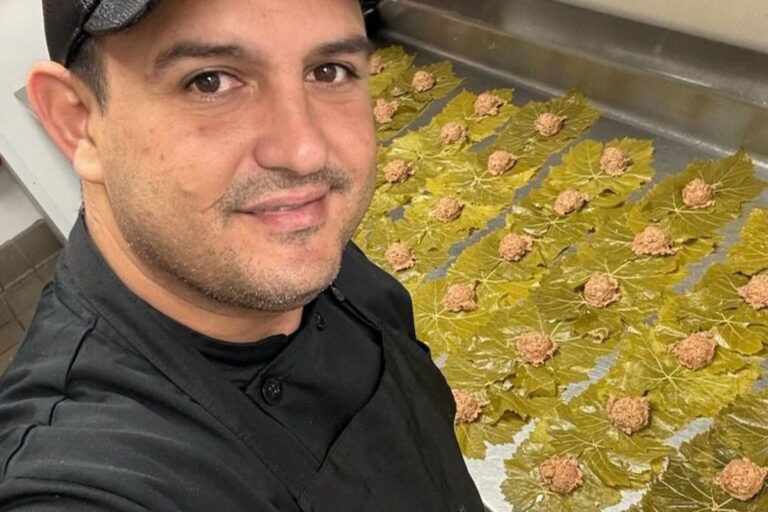 En Florida: el chef cubano que ofrece vacantes de trabajo en su restaurante de Sarasota En Florida: el chef cubano que ofrece vacantes de trabajo en su restaurante de Sarasota