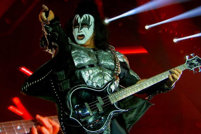 Gene Simmons afirma que el rock sigue muerto: “¿Quiénes son los nuevos Beatles?” Gene Simmons afirma que el rock sigue muerto: “¿Quiénes son los nuevos Beatles?”