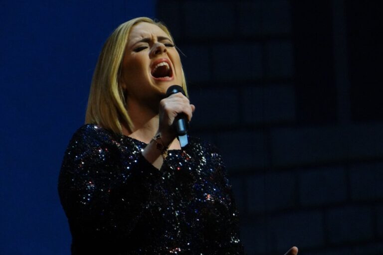 La Justicia de Brasil prohibió una canción de Adele: Los motivos La Justicia de Brasil prohibió una canción de Adele: Los motivos