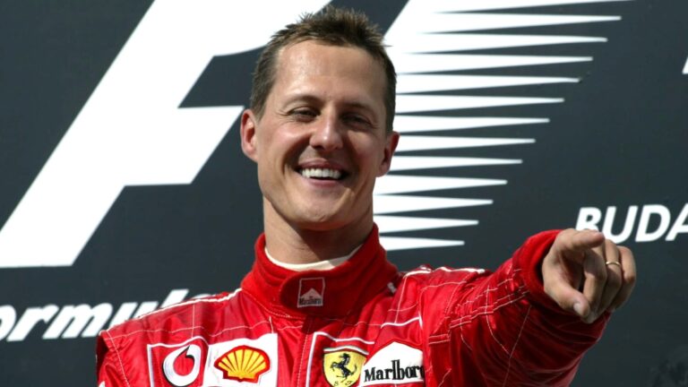 La llamada que pretendía estafar al manager de Michael Schumacher: “Dame 12 millones o filtraremos fotos del piloto en la dark web” La llamada que pretendía estafar al manager de Michael Schumacher: “Dame 12 millones o filtraremos fotos del piloto en la dark web”
