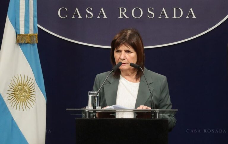 Maximiliano Pullaro respondió a la amenaza narcoterrorista: “Nada nos va a hacer volver atrás” Maximiliano Pullaro respondió a la amenaza narcoterrorista: “Nada nos va a hacer volver atrás”