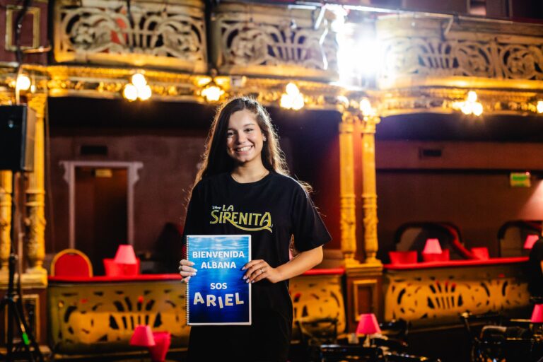 Quién es la elegida para interpretar a Ariel en el nuevo musical de La sirenita Quién es la elegida para interpretar a Ariel en el nuevo musical de La sirenita