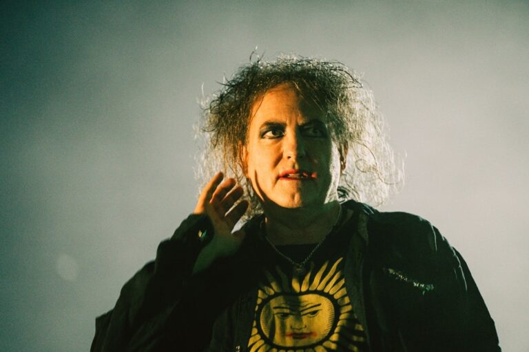 Robert Smith revela el nombre alternativo del nuevo disco de The Cure: “Me obsesionaba de niño” Robert Smith revela el nombre alternativo del nuevo disco de The Cure: “Me obsesionaba de niño”