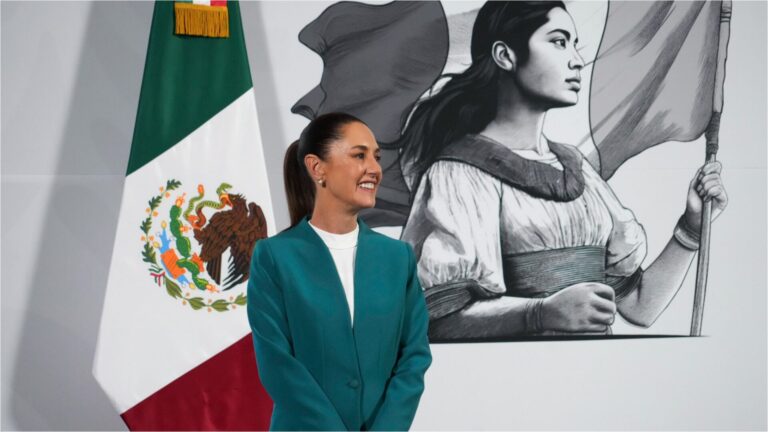 Sheinbaum revela cuándo será su informe de los 100 días de Gobierno en el Zócalo; cantará el Colectivo Legado grandeza Sheinbaum revela cuándo será su informe de los 100 días de Gobierno en el Zócalo; cantará el Colectivo Legado grandeza