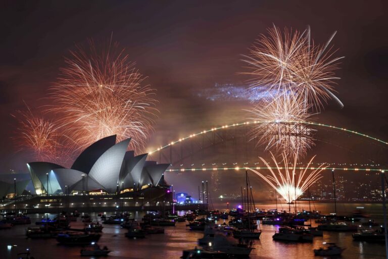 El mundo ya festeja Año Nuevo: dónde comenzó 2025 y cómo se celebra El mundo ya festeja Año Nuevo: dónde comenzó 2025 y cómo se celebra