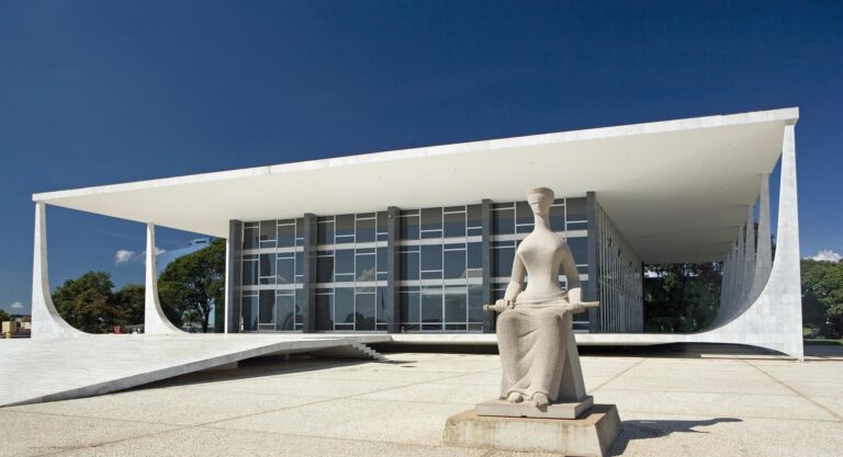 Las autoridades brasileñas investigan dos explosiones registradas en las proximidades del Tribunal Supremo Las autoridades brasileñas investigan dos explosiones registradas en las proximidades del Tribunal Supremo