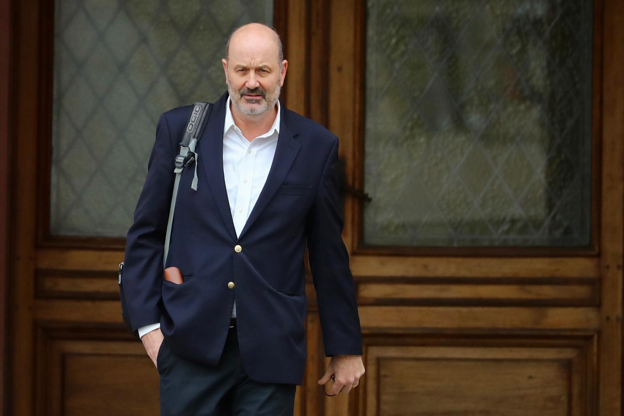 Solo en Off: Sturzenegger y Santiago Caputo ahora pelean por el registro de la obra pública
