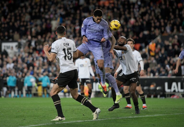 Valencia vs. Real Madrid: hora y donde ver el duelo estelar por la fecha 12 de la Liga EA Sports en Colombia Valencia vs. Real Madrid: hora y donde ver el duelo estelar por la fecha 12 de la Liga EA Sports en Colombia