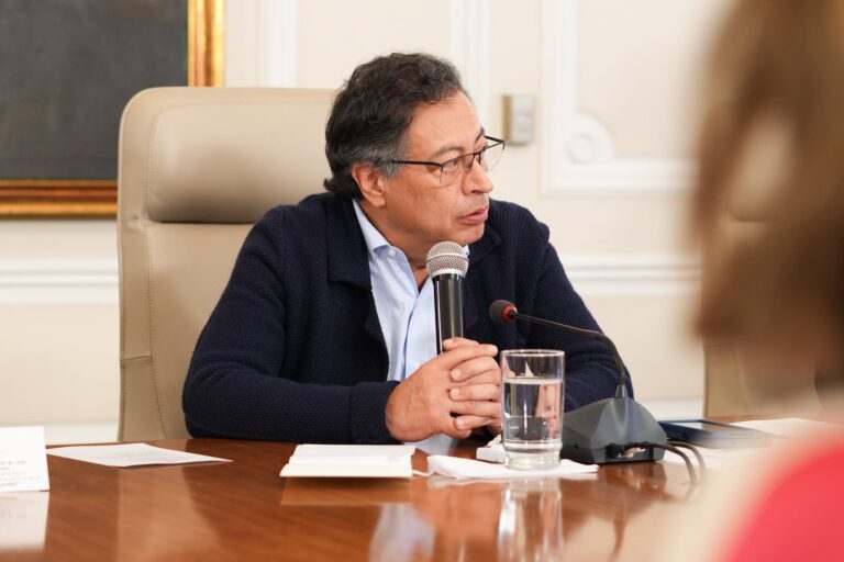En pleno consejo de ministros Petro lanzó polémica frase sobre legalizar la cocaína para combatir el crimen organizado: “No es más mala que el whisky” En pleno consejo de ministros Petro lanzó polémica frase sobre legalizar la cocaína para combatir el crimen organizado: “No es más mala que el whisky”