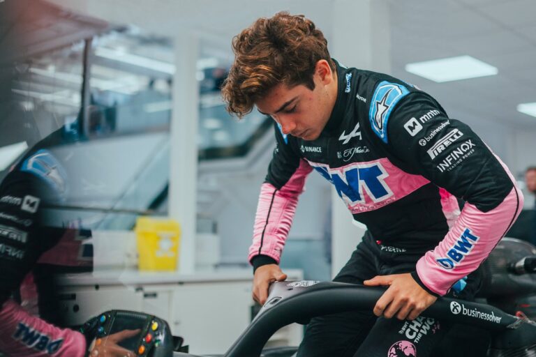 Flavio Briatore subió una historia de Franco Colapinto a bordo del Alpine en las pruebas de Barcelona