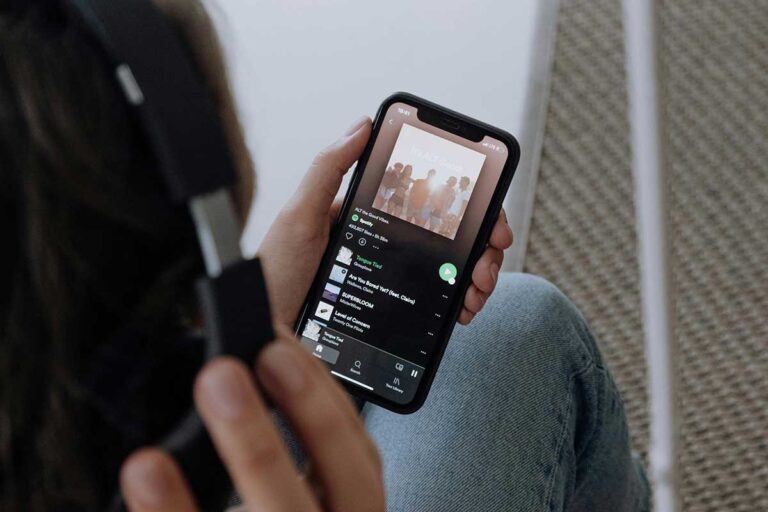La alarmante cantidad de canciones hechas con Inteligencia Artificial que se suben por día