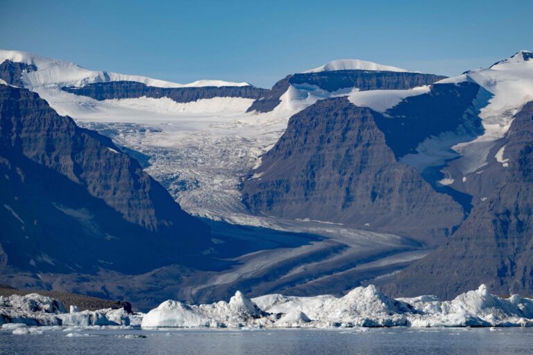 La cobertura de hielo marino global alcanzó un mínimo histórico en febrero La cobertura de hielo marino global alcanzó un mínimo histórico en febrero