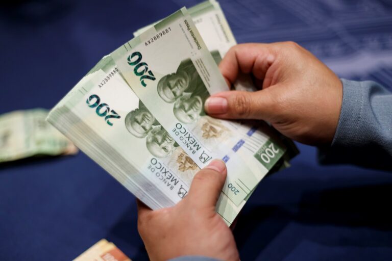 Precio del dólar cayó en México: hoy 5 de marzo el peso cerró al alza tras pausa de Trump a aranceles Precio del dólar cayó en México: hoy 5 de marzo el peso cerró al alza tras pausa de Trump a aranceles