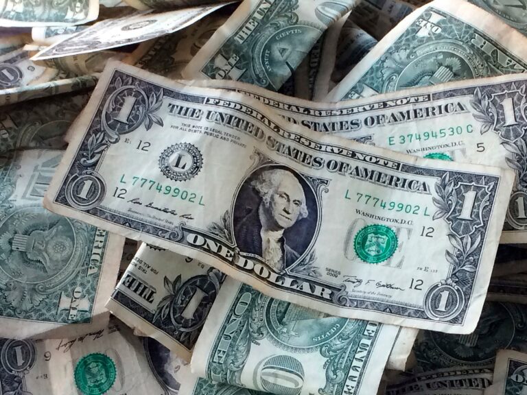Dólar hoy, dólar blue hoy: a cuánto cotiza este lunes 5 de mayo Dólar hoy, dólar blue hoy: a cuánto cotiza este lunes 5 de mayo