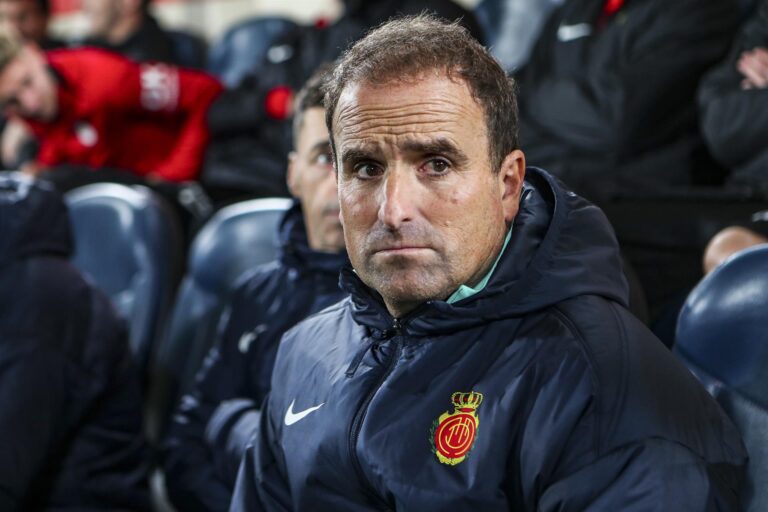 Jagoba Arrasate: «El Atlético se está agarrando a los partidos este año y está siendo resolutivo» Jagoba Arrasate: «El Atlético se está agarrando a los partidos este año y está siendo resolutivo»
