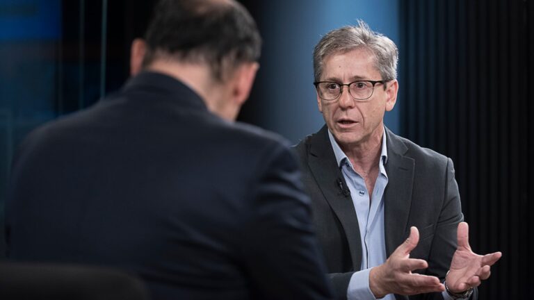 Eduardo Vischi: “Lo que más le gusta al peronismo es romper el equilibrio fiscal y darle plata al que sea”