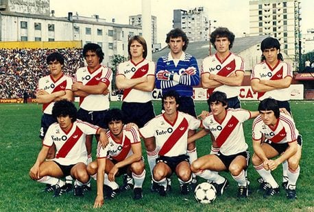 Boca y River compartiendo auspiciante y el inicio de Fútbol de Primera: a 40 años del primer torneo por temporadas Boca y River compartiendo auspiciante y el inicio de Fútbol de Primera: a 40 años del primer torneo por temporadas