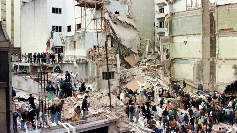 El Congreso de EEUU recordó a los muertos de la AMIA y exigió que se juzgue a los terroristas de Irán El Congreso de EEUU recordó a los muertos de la AMIA y exigió que se juzgue a los terroristas de Irán