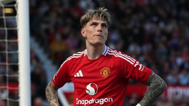 El misterioso posteo de Alejandro Garnacho en medio de los rumores de su posible salida del Manchester United El misterioso posteo de Alejandro Garnacho en medio de los rumores de su posible salida del Manchester United