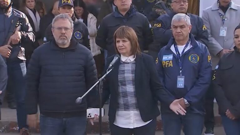 Patricia Bullrich volvió a criticar a Villarruel: “Que se ponga del lado de la gente, no de los senadores kirchneristas” Patricia Bullrich volvió a criticar a Villarruel: “Que se ponga del lado de la gente, no de los senadores kirchneristas”