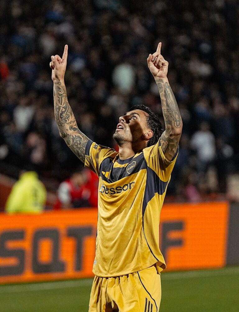 Amagues, pifias y doble carambola forzada por Paredes: el gol de Boca ante Independiente Rivadavia que rompió una impactante racha