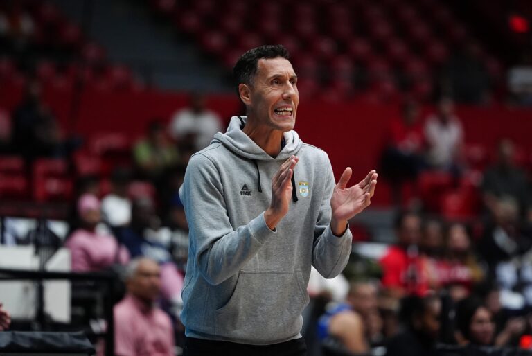 Argentina dio la lista para defender el título en la AmeriCup de básquet sin sus tres máximas figuras y con varias promesas Argentina dio la lista para defender el título en la AmeriCup de básquet sin sus tres máximas figuras y con varias promesas