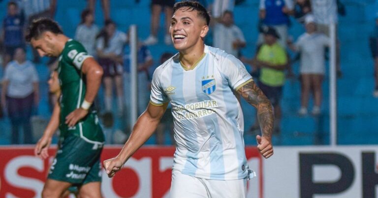 Atlético Tucumán visita a Sarmiento en el cierre de la quinta fecha del Clausura: hora, TV y formaciones
