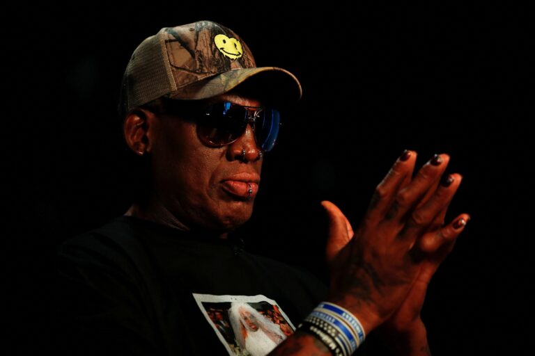 Dennis Rodman dio detalles de su relación con Vladimir Putin y los viajes a Rusia: modelos, hotel de lujo y colección de autos