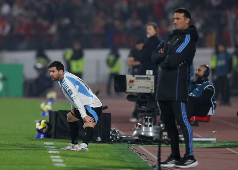 Dos sorpresas, un regreso y una ausencia de peso: Scaloni anunció la pre lista de Argentina para los últimos partidos de Eliminatorias