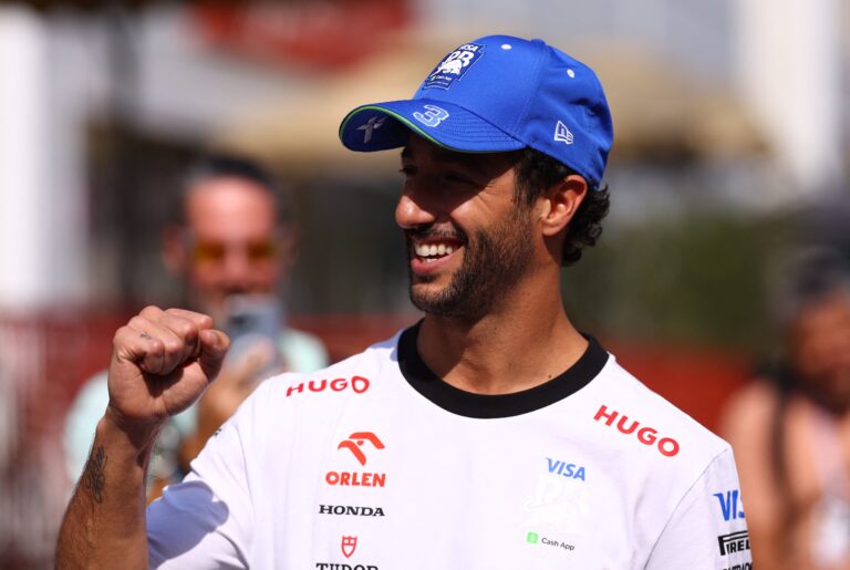 El ex piloto de Fórmula 1 Daniel Ricciardo sufrió un accidente en motocicleta y fue hospitalizado en Australia